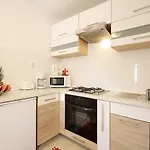 Apartment Mirakul