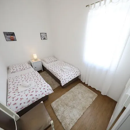 Mirakul Apartamento *